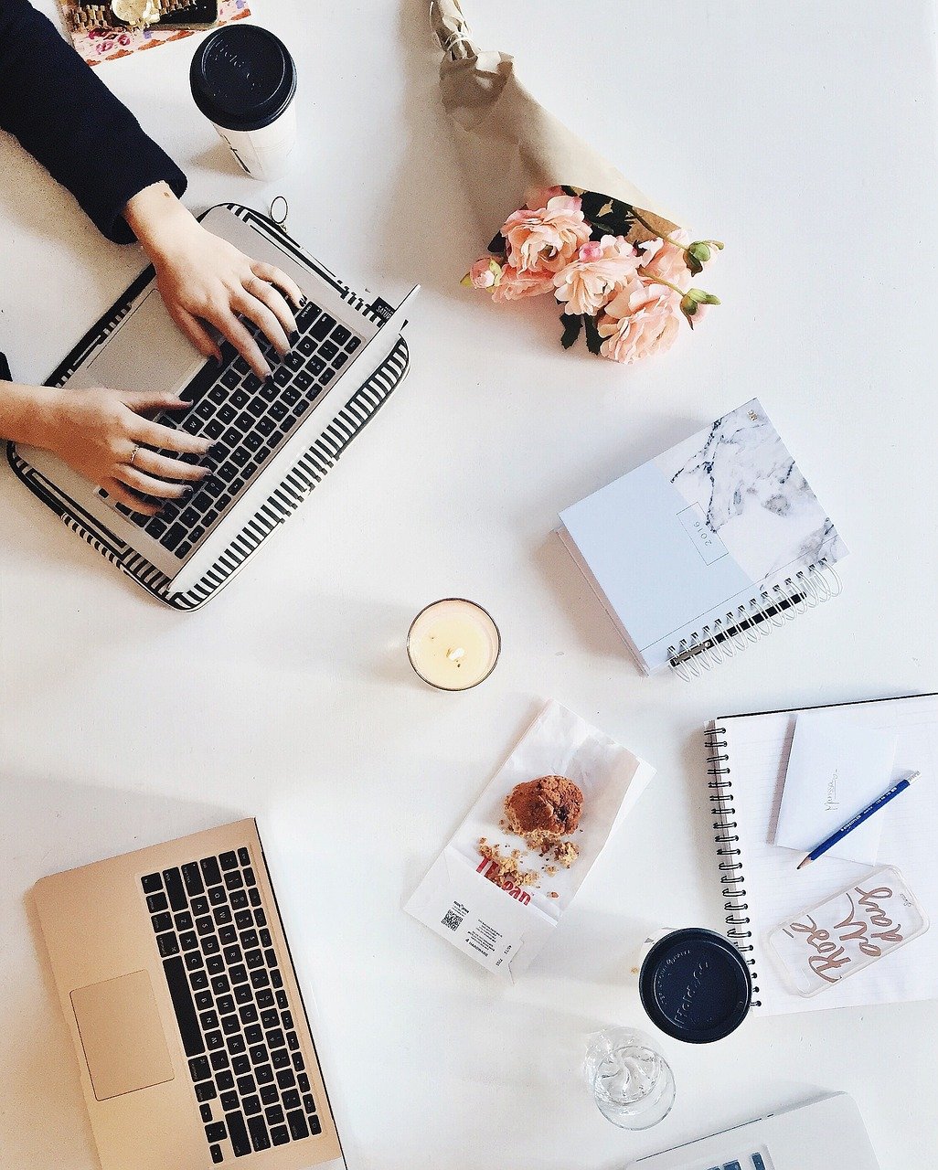 computer, business, typing, keyboard, laptop, doctor, medical care, desk, doctor, doctor, doctor, doctor, doctor